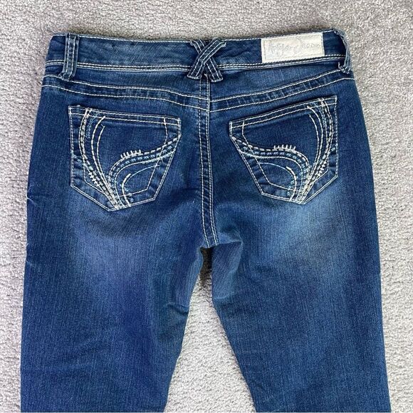 Ariya Jeans Women’s 3/4 Blue Skinny Low Rise Dark Denim Stretch Y2K - Picture 4 of 10